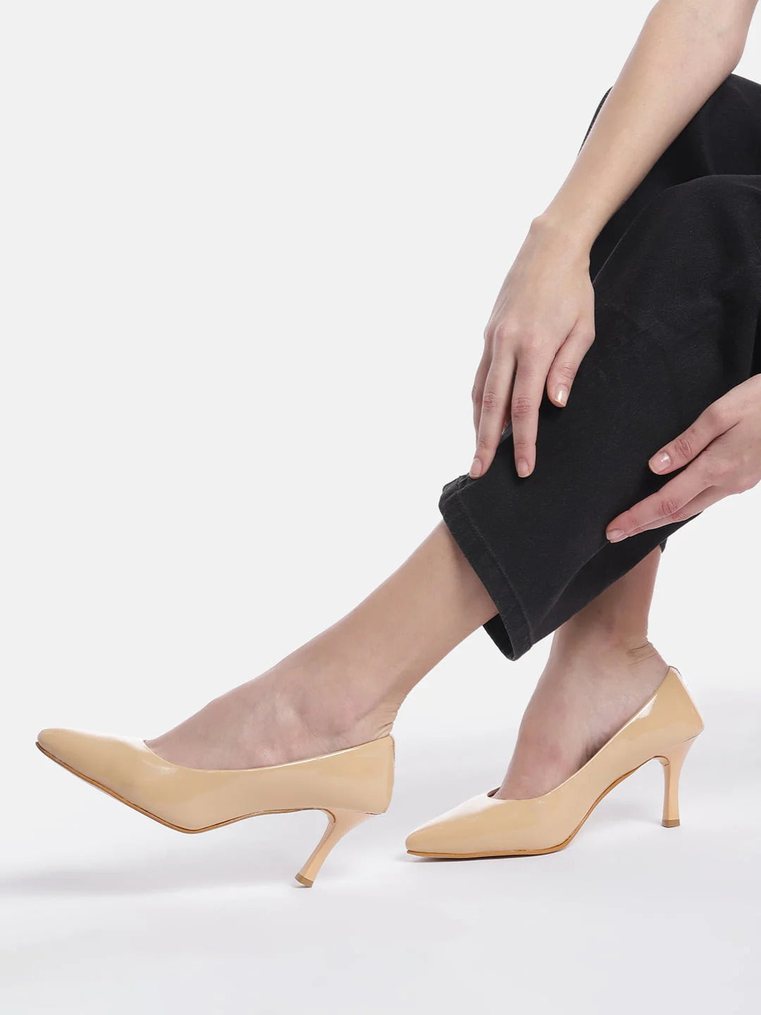 Beige slip-on pumps