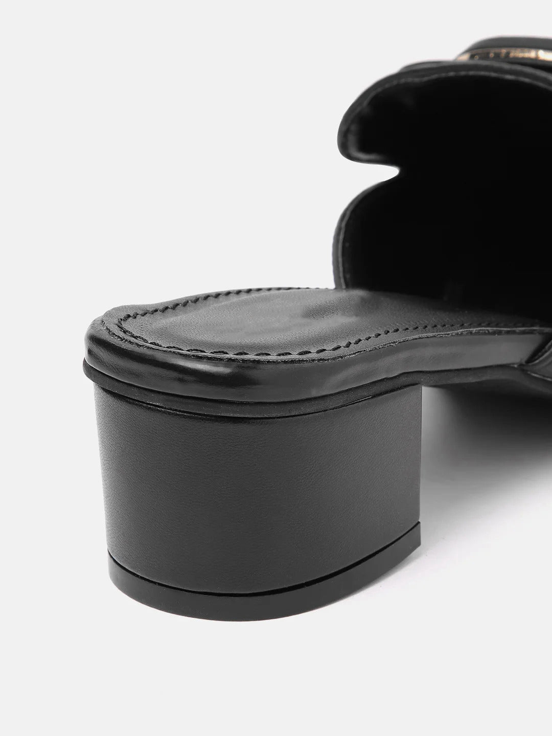 Black mule